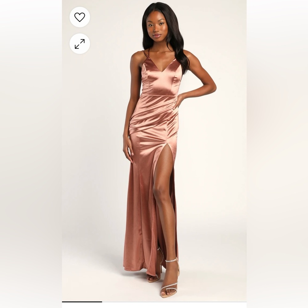 Lulu’s Rose gold long elegant dress size XL NWT